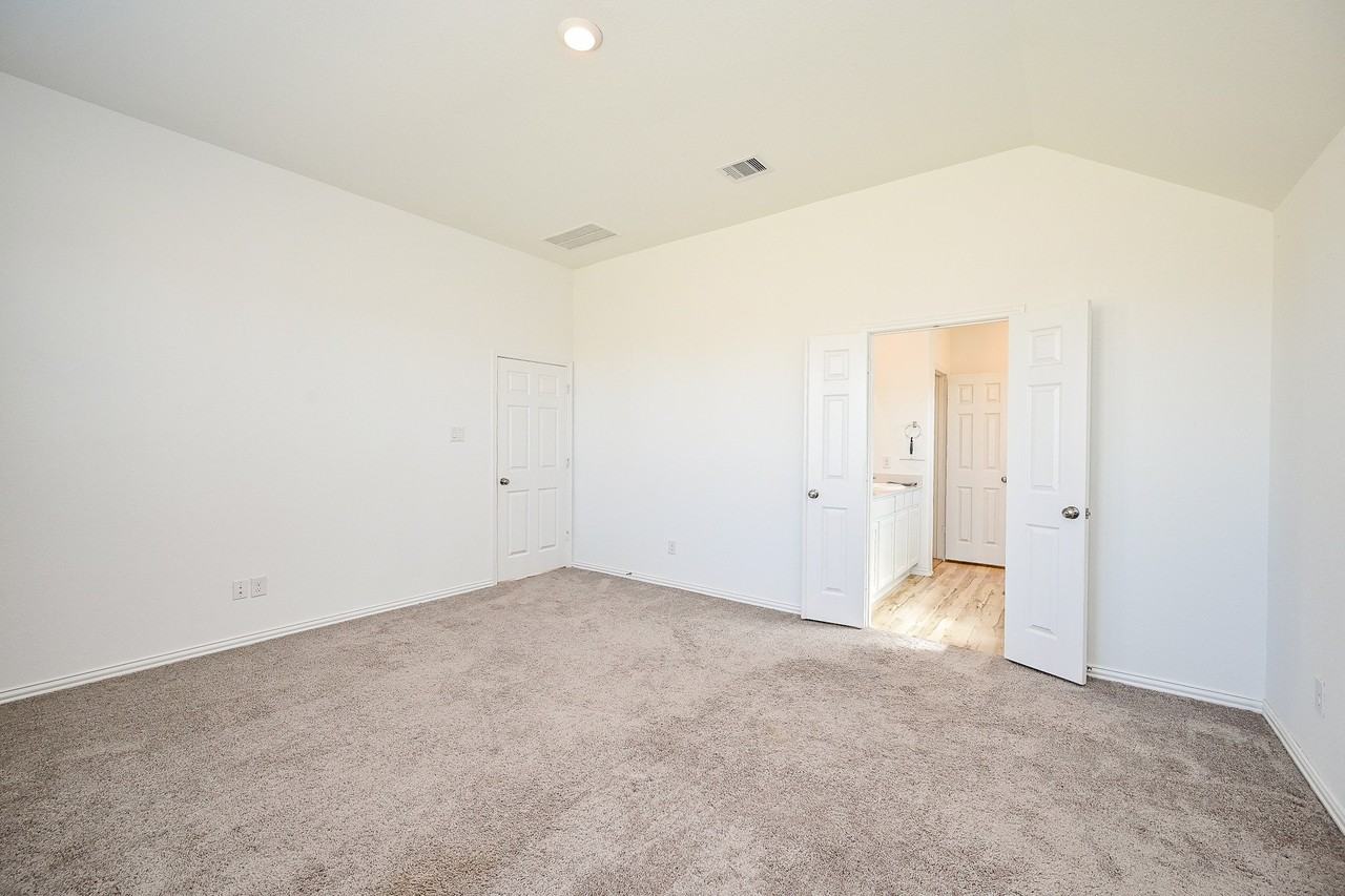 12503 Highgrove Springs Dr #12503 - Photo 6 of 20