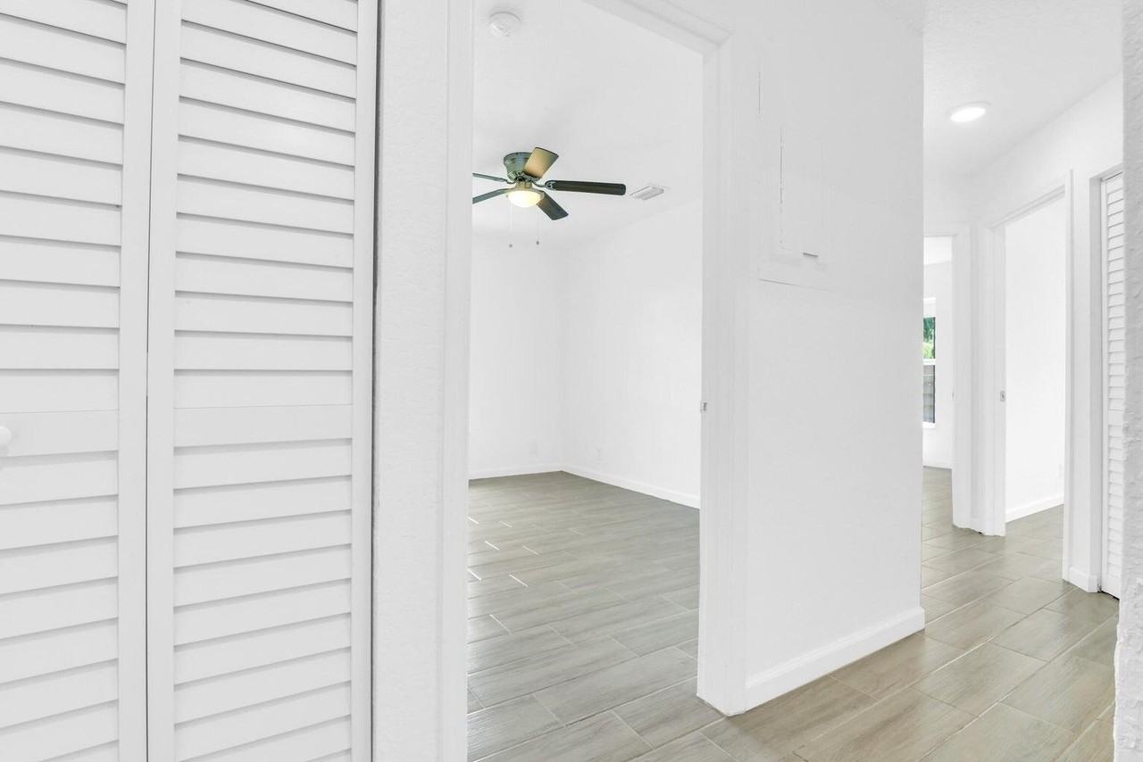 13998 Folkstone Circle #13998 - Photo 3 of 15