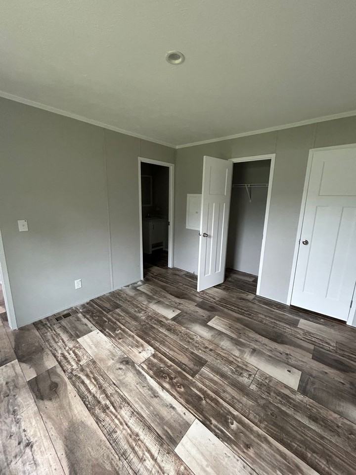 127 Hubert Boulevard #35 - Photo 5 of 18