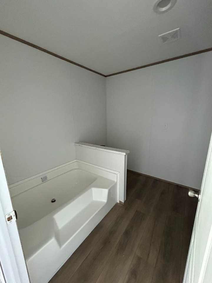 127 Hubert Boulevard #21 - Photo 3 of 11