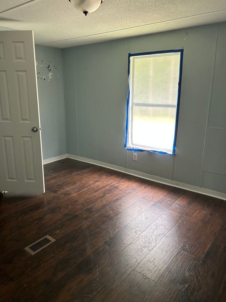 139 Hubert Boulevard #194 - Photo 4 of 15