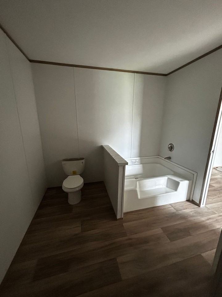 127 Hubert Blvd #43 - Photo 4 of 30