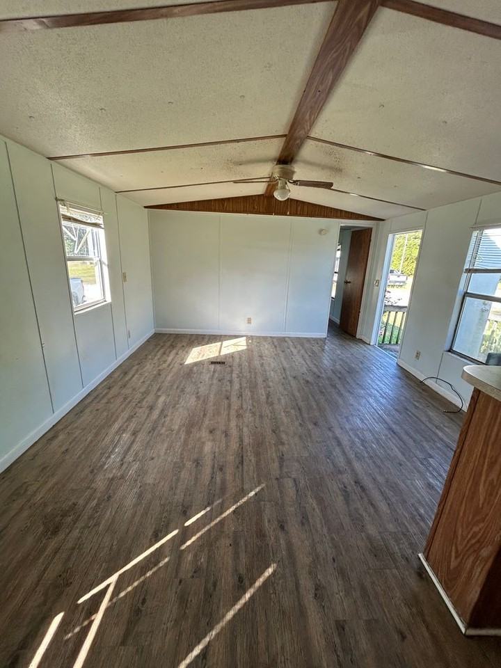 139 Hubert Boulevard #77 - Photo 6 of 12