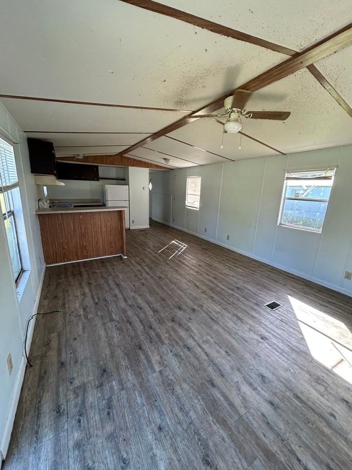 139 Hubert Boulevard #77 - Photo 7 of 12