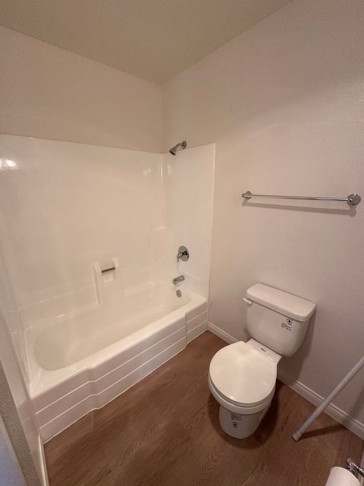 5721 Lake Murray Blvd #13 - Photo 7 of 12