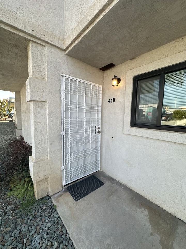 408 Delaware Street - Photo 3 of 24