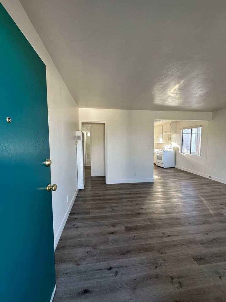 4640 1/2 36th St - Photo 2 of 21