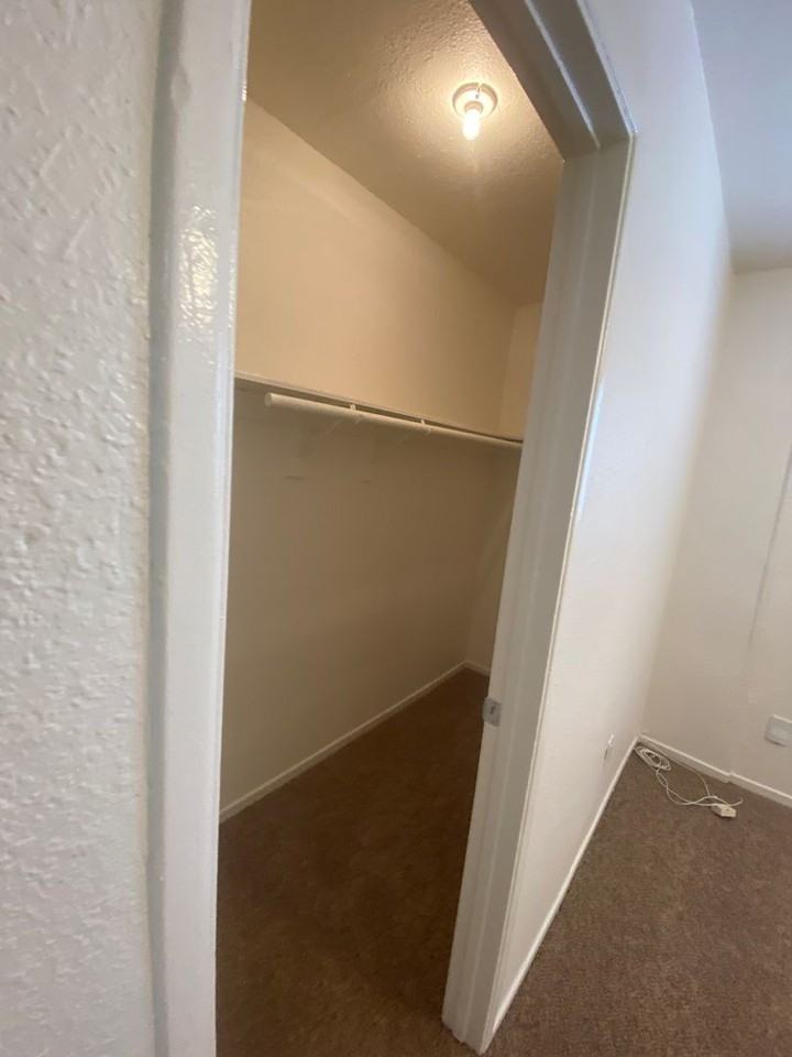 3859B 35th St - Photo 5 of 8