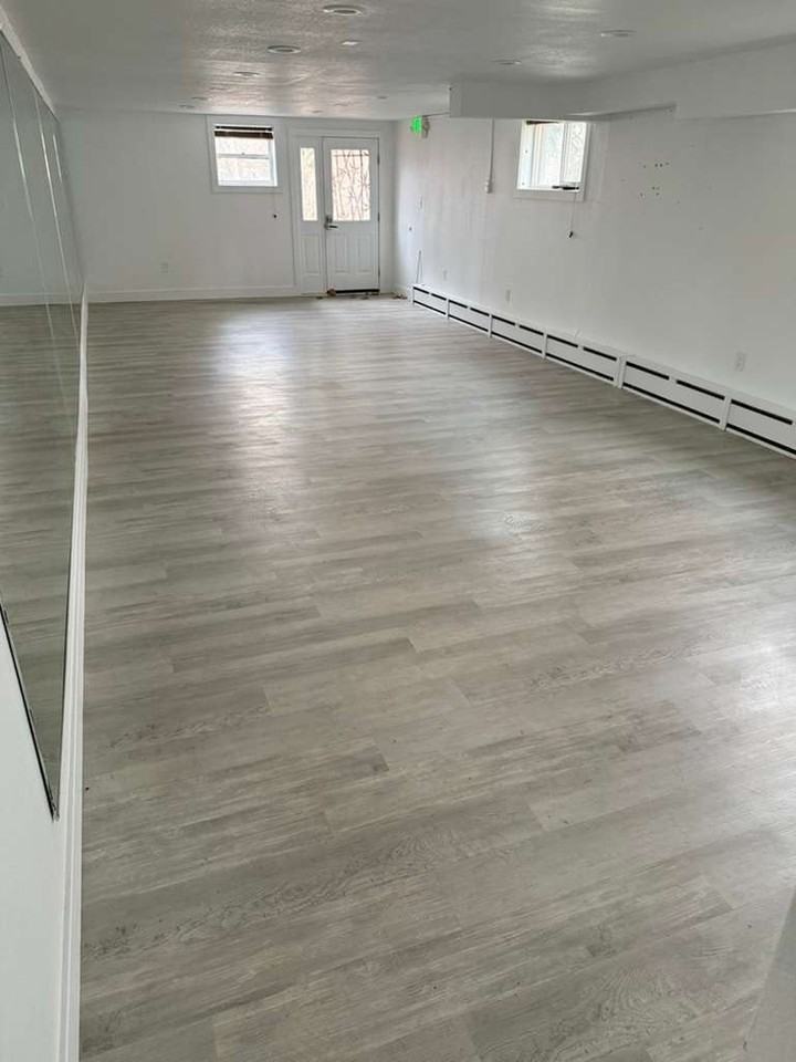 706 East Stuart Street, Unit Studio - Photo 4 of 16