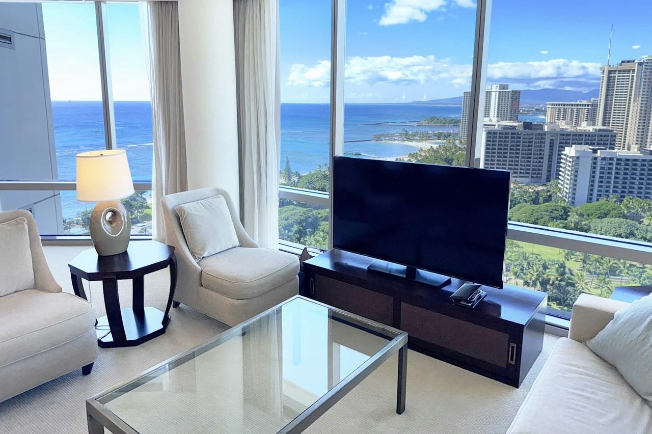 223 Saratoga Road - Photo 2 of 24