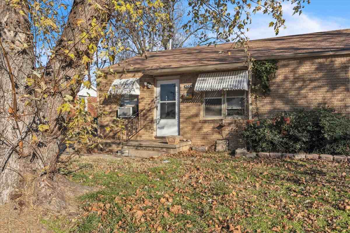 4504 S Drexel Ave #1 - Photo 4 of 32