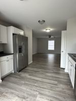 featured image of 10 Maxton Dr #4