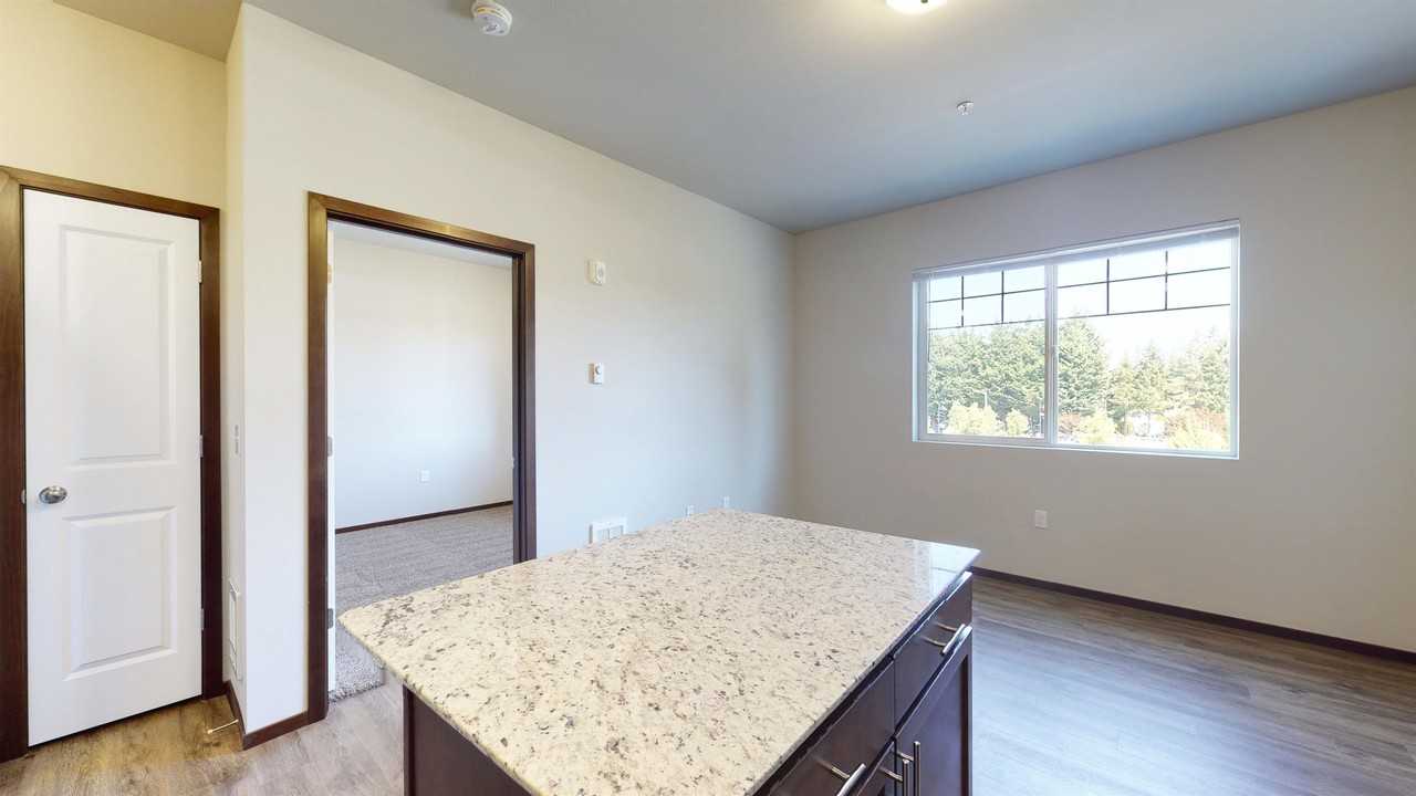 3321 173rd PL NE, Ste 205 - Photo 4 of 8