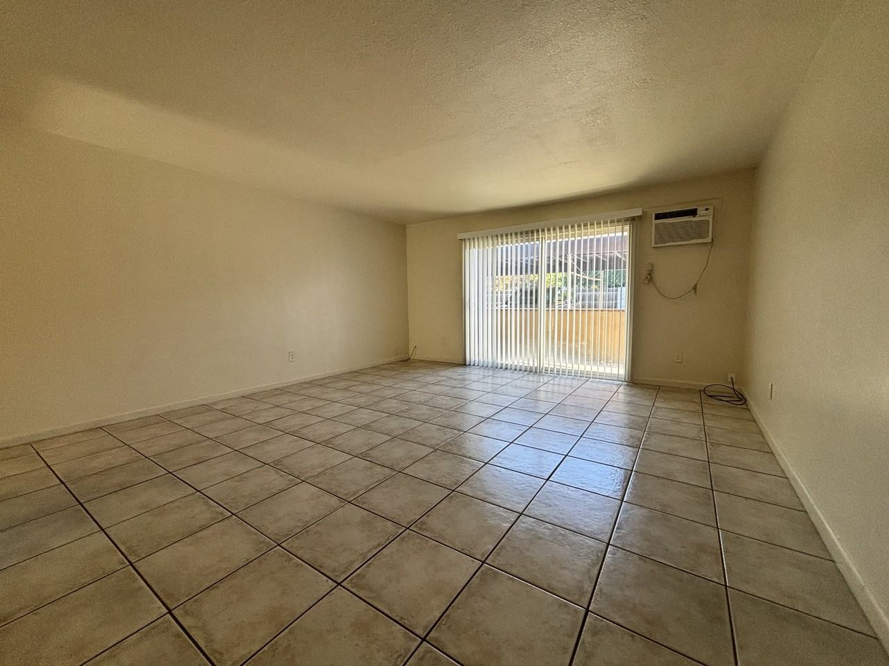 216 East Granger Avenue - Photo 4 of 27