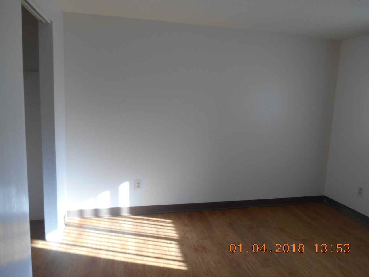 iEBR - 1158-1178 E 6th St - Photo 5 of 11