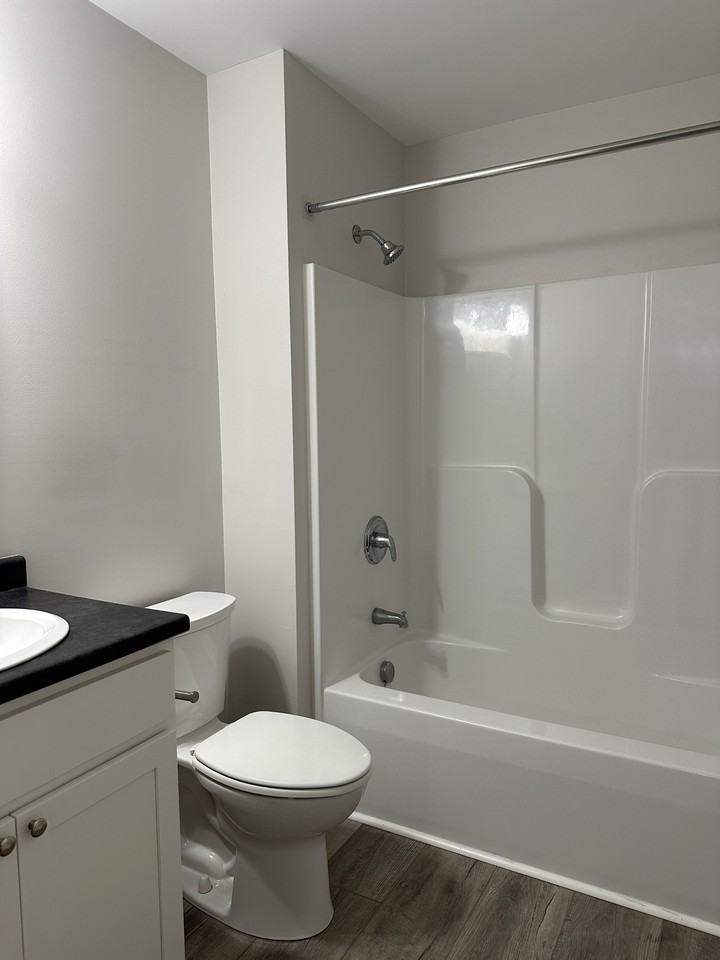 10 Maxton Drive - Photo 4 of 9