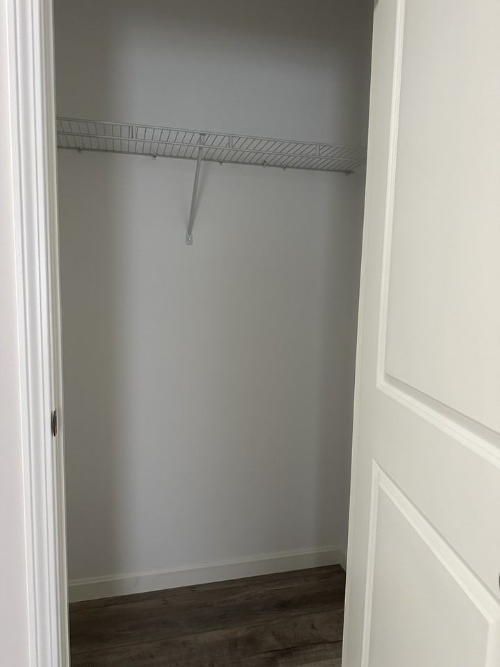 10 Maxton Drive - Photo 5 of 9