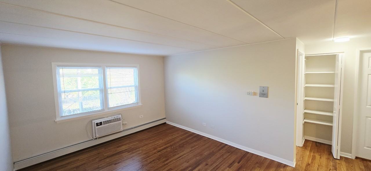 11011 - 13 South Lloyd Drive - Photo 7 of 47