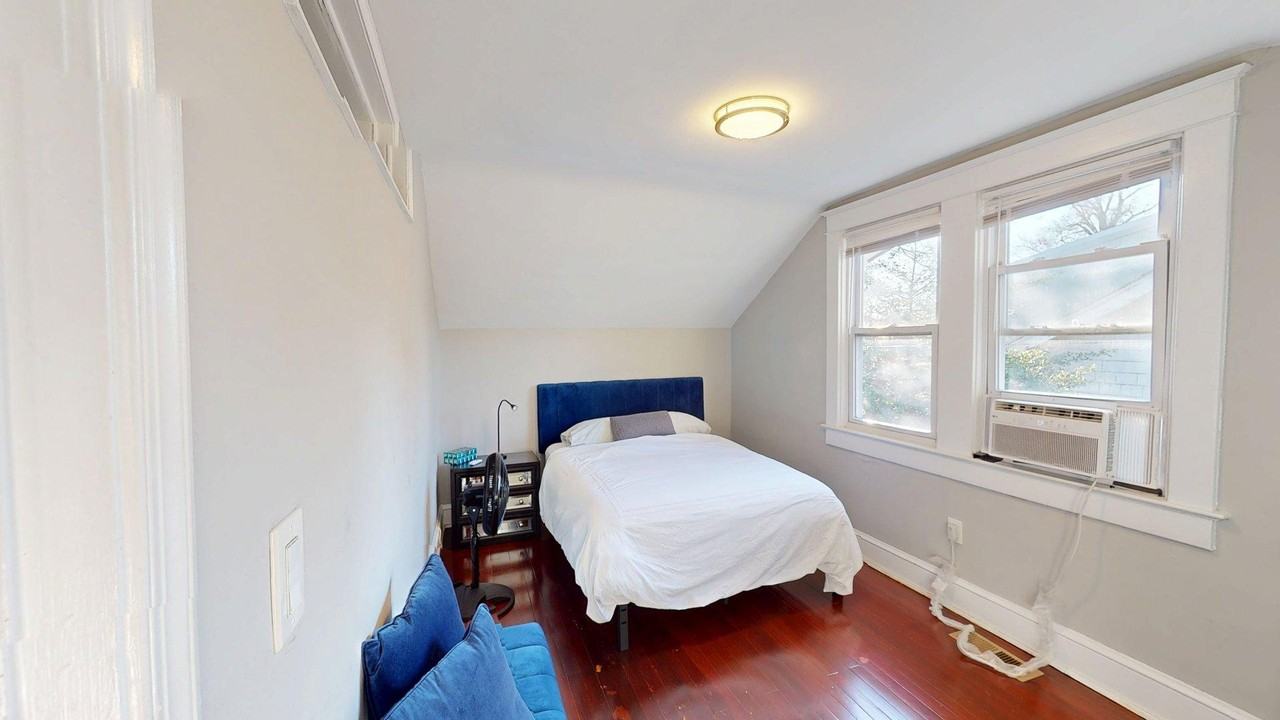 1341 Franklin Street Northeast #NA - Photo 2 of 24