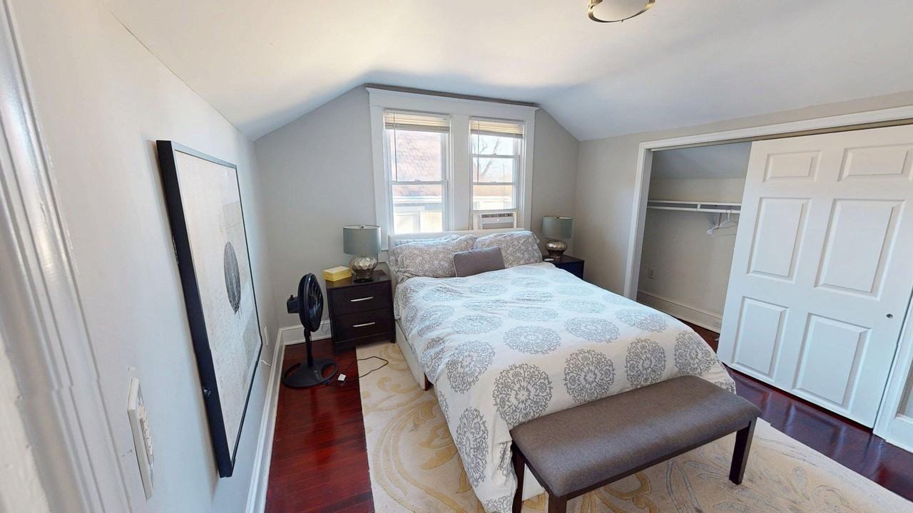 1341 Franklin Street Northeast #NA - Photo 3 of 24