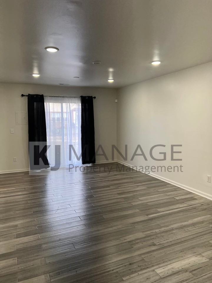 1608 Orchard Dr #1608 - Photo 5 of 11