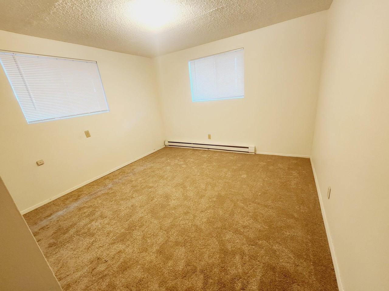 2102 W 1st Ave #8 - Photo 4 of 9