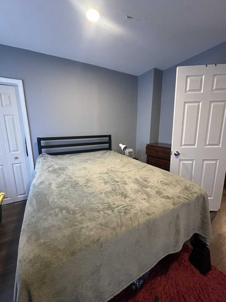 5119 E Street Southeast #NA - Photo 5 of 9