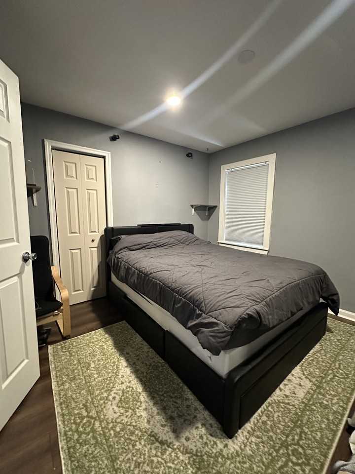 5119 E Street Southeast #NA - Photo 6 of 9