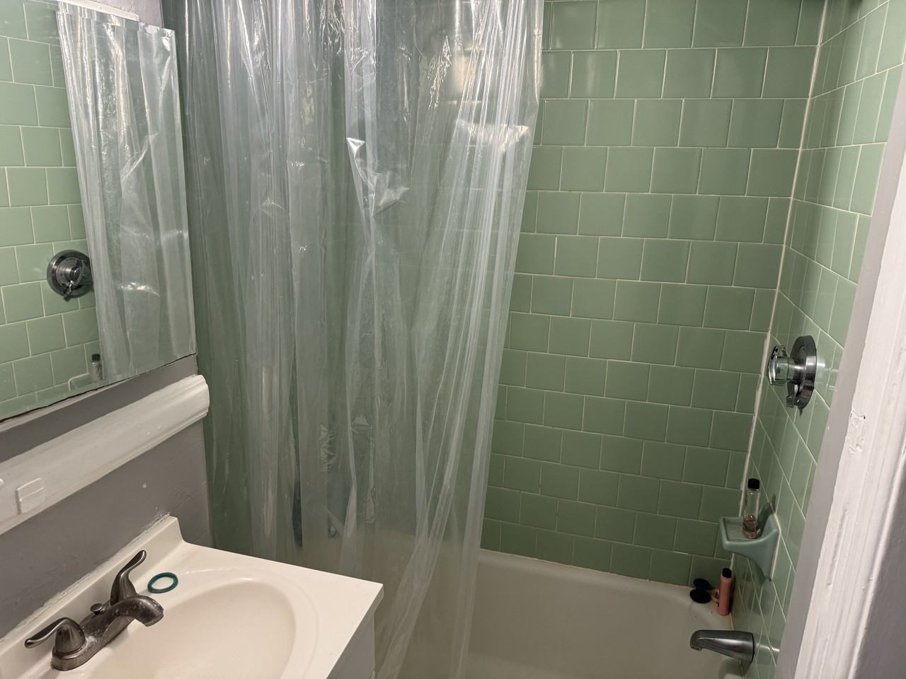 160 -162 Transit Street - Photo 4 of 8