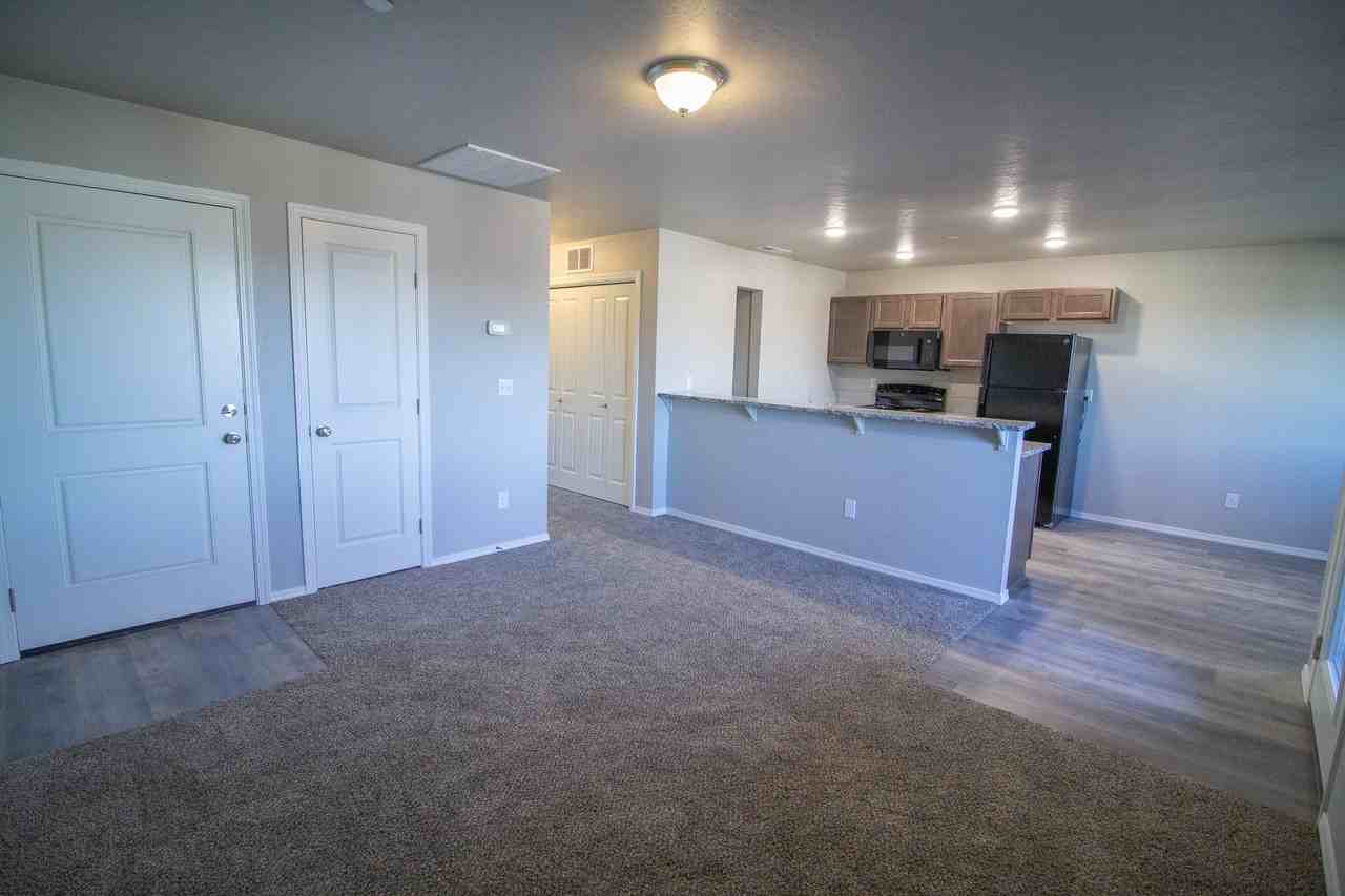 Starpointe on 10th - Photo 5 of 6