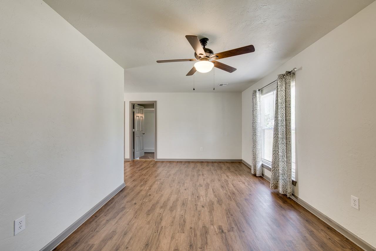 2408 Northwest 40th Street #1 - Photo 5 of 20