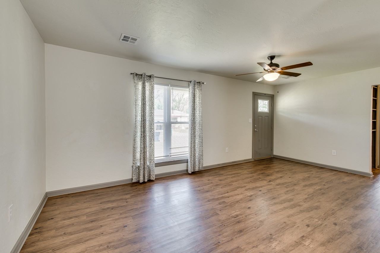 2408 Northwest 40th Street #1 - Photo 6 of 20