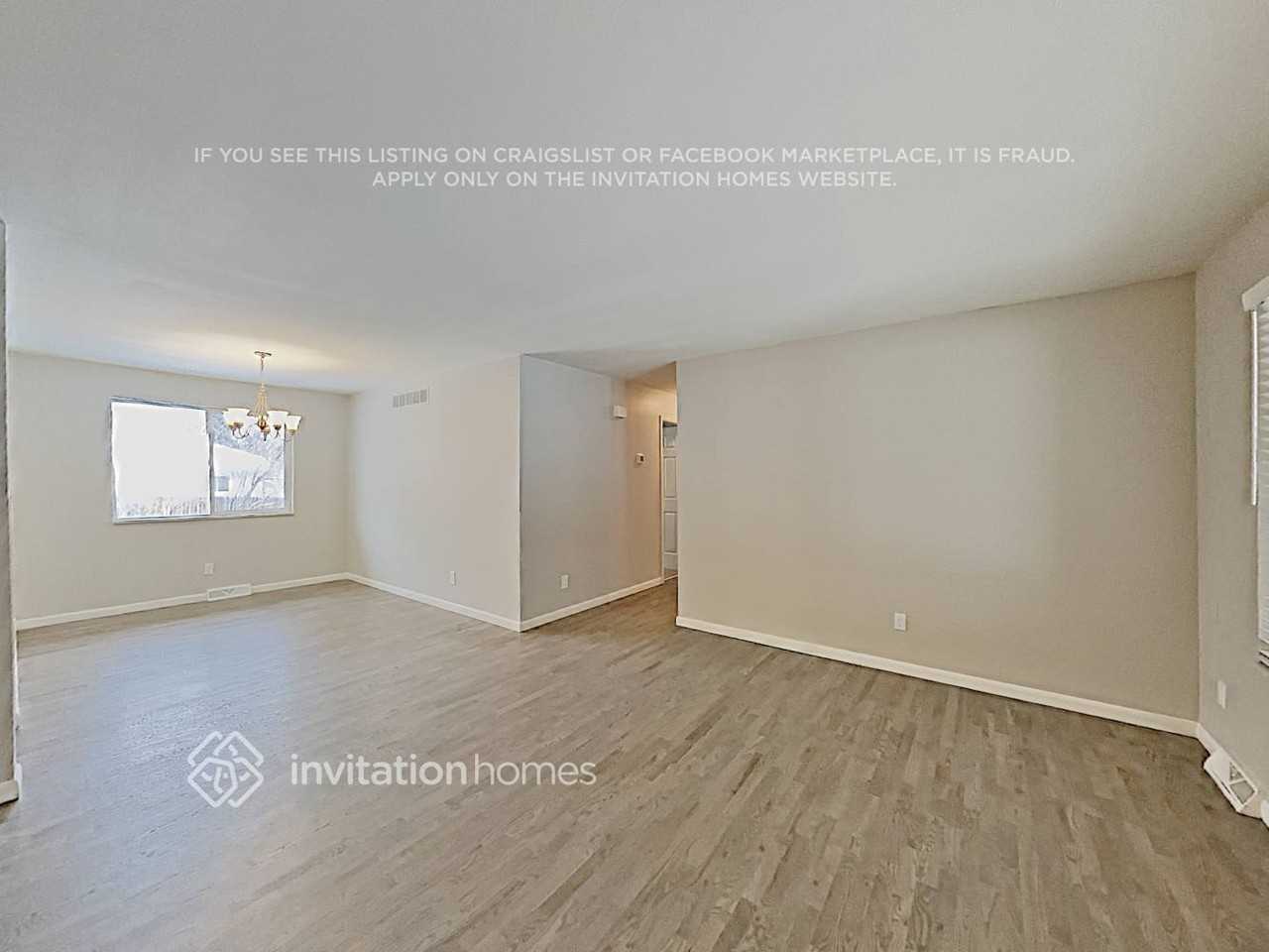 10641 W 102nd Pl - Photo 5 of 18