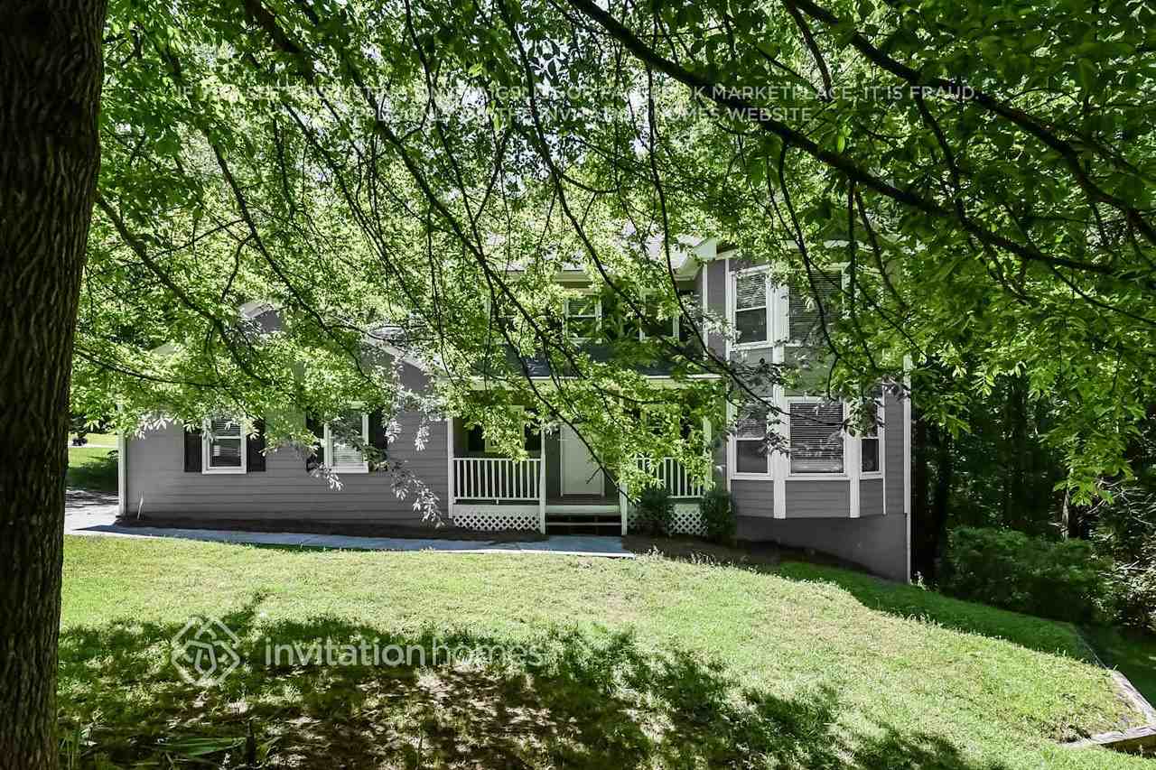 5024 Logans Run - Photo 2 of 9