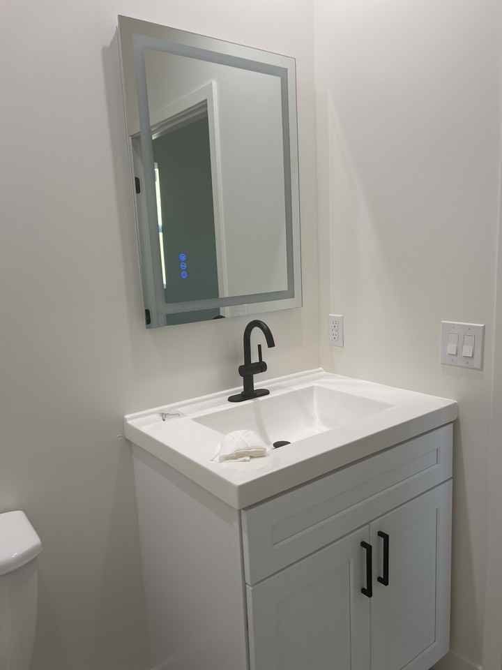 7538 Cozycroft Avenue #NA - Photo 3 of 18