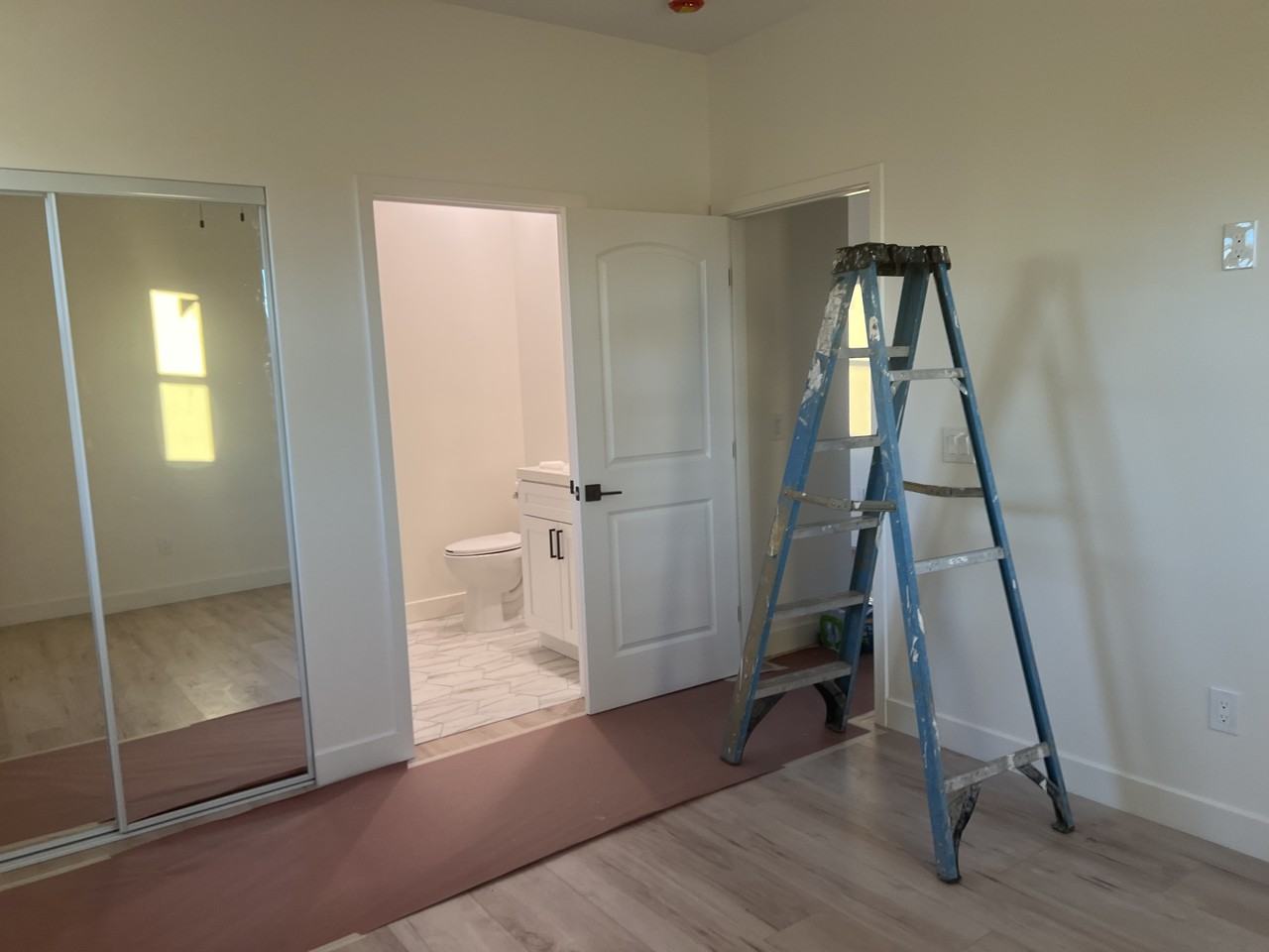 7538 Cozycroft Avenue #NA - Photo 4 of 18