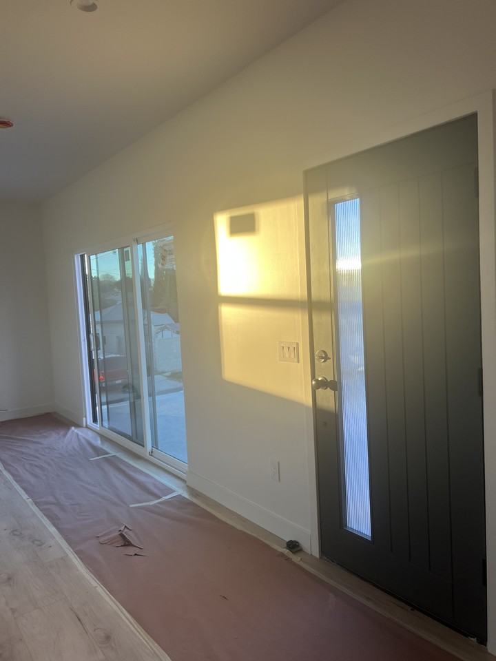 7538 Cozycroft Avenue #NA - Photo 5 of 18