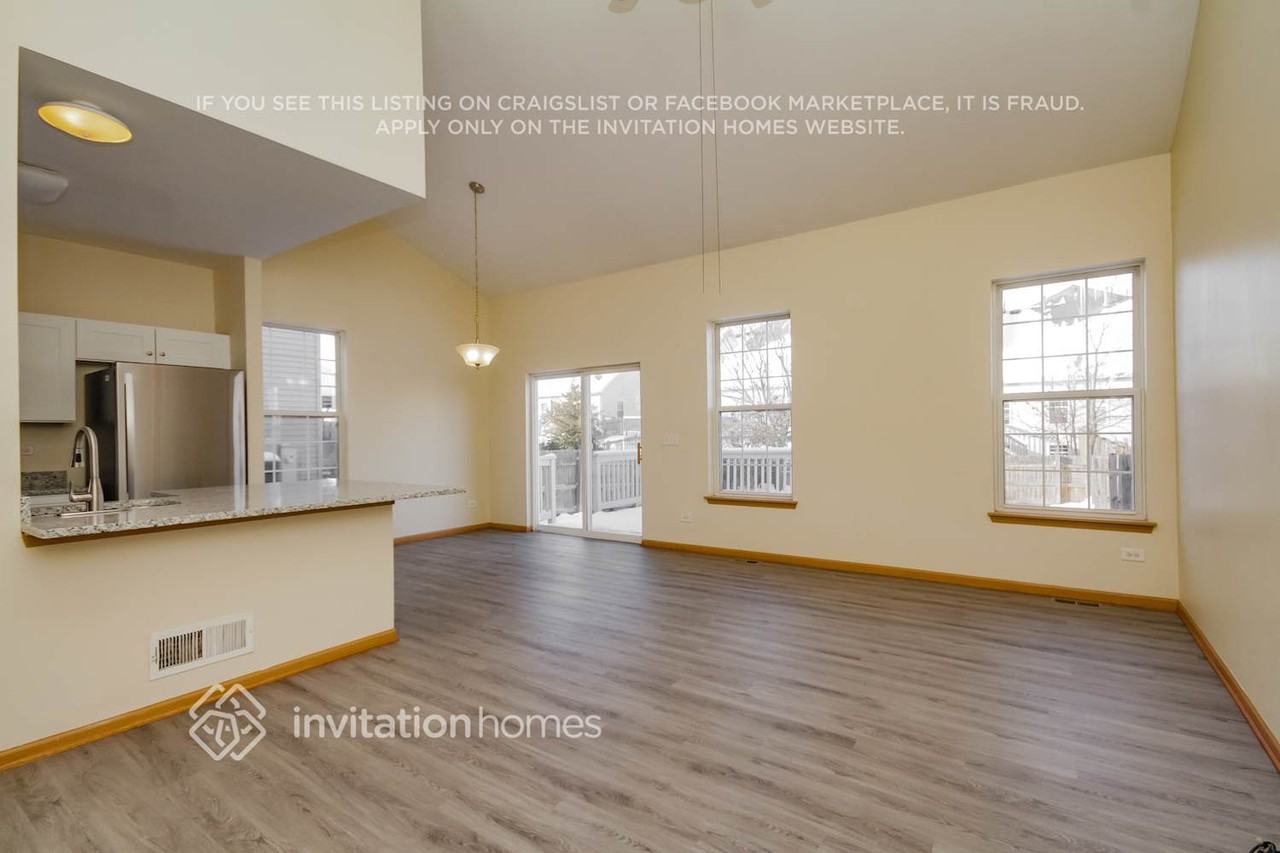 542 N Frieh Dr - Photo 7 of 19