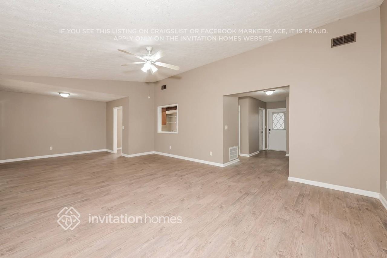 454 Fieldstream Way - Photo 4 of 17