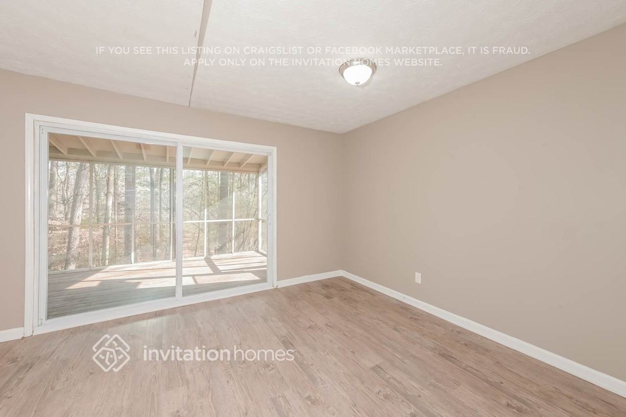 454 Fieldstream Way - Photo 5 of 17