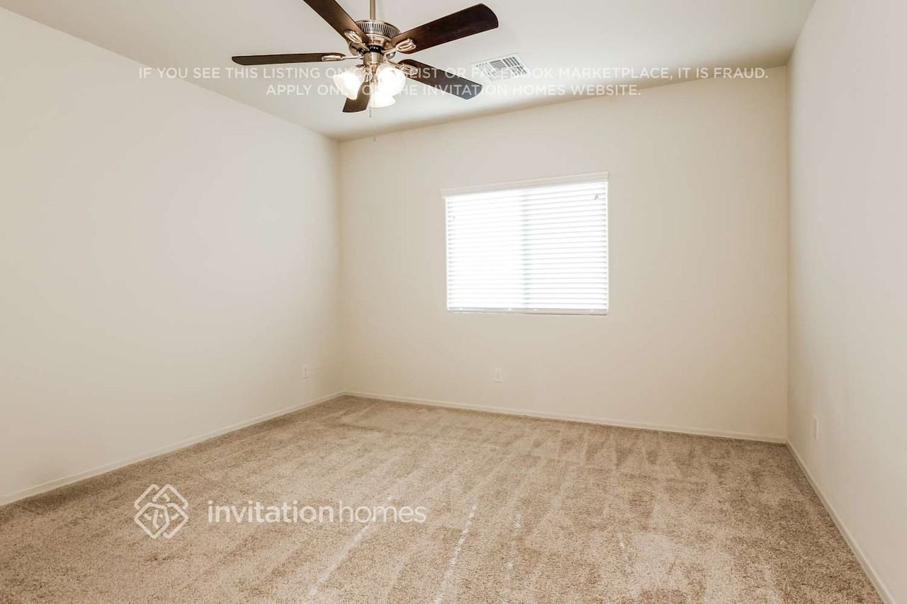 24457 W Verlea Dr - Photo 7 of 17