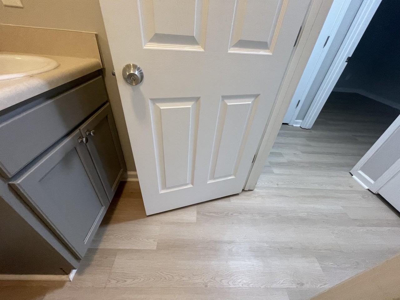 300 Stonehaven Cir #304 - Photo 7 of 10