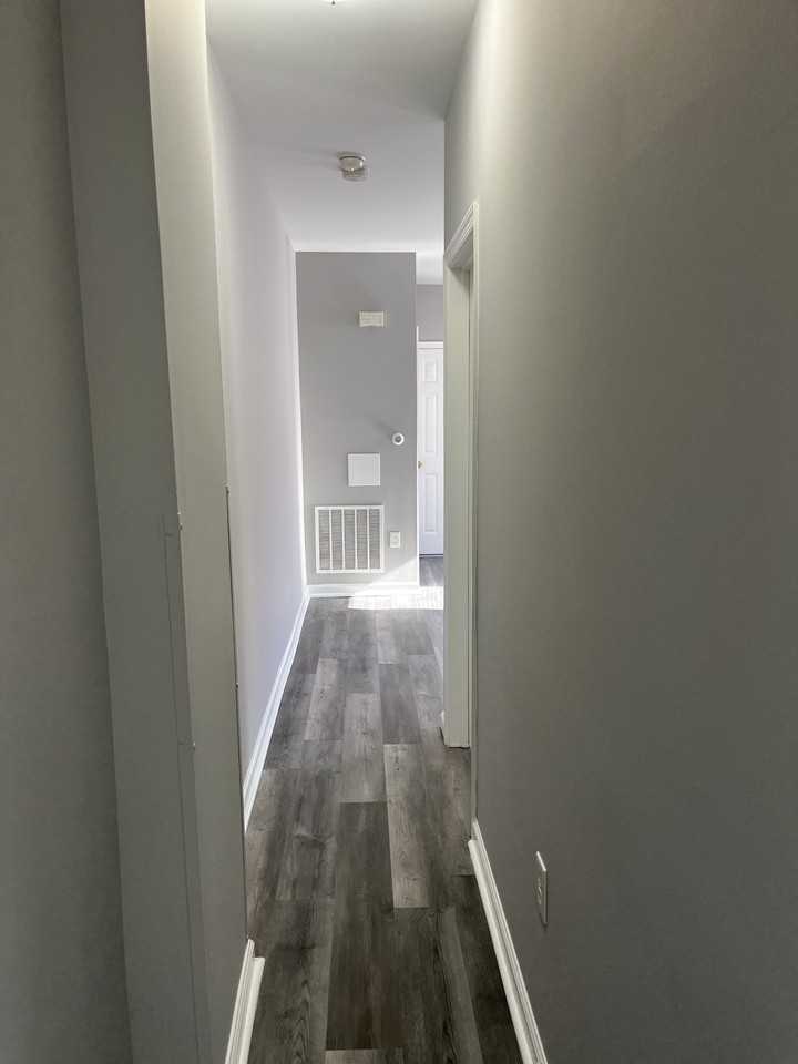 1915 S 8th St #2 - Photo 5 of 11