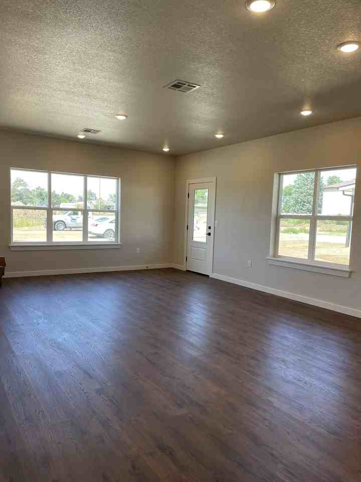 427 Grantham Drive #1 - Photo 5 of 11