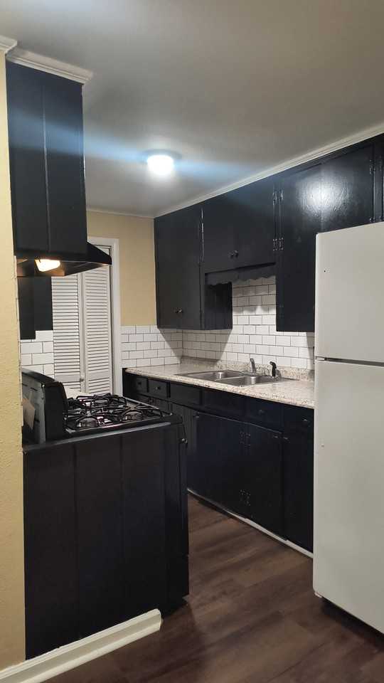 1918 West 14th Avenue #1918