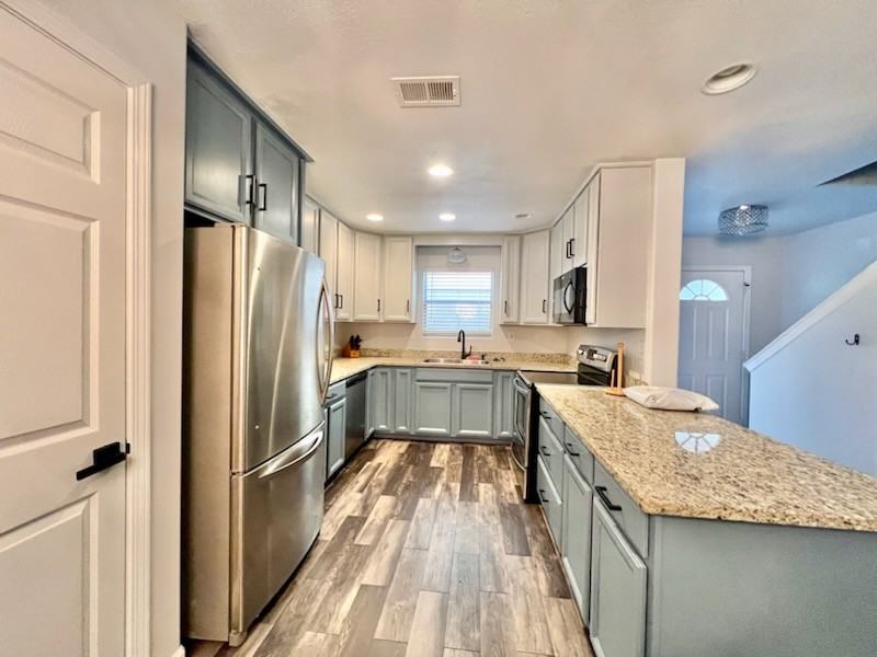 235 235 Pelican PlaceUnit 11 #1 - Photo 5 of 21