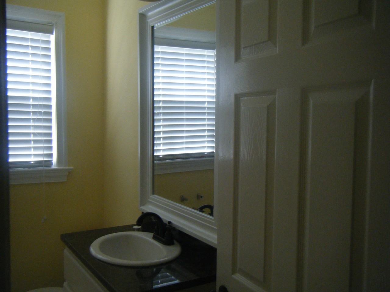 1409 Gregg Ave #1 - Photo 5 of 5