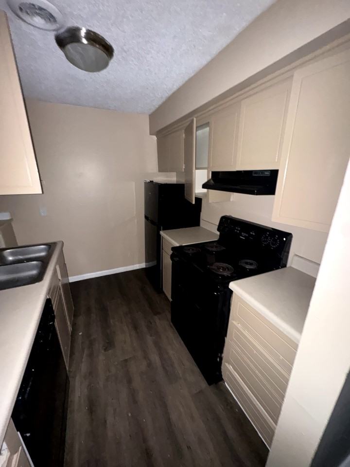 1964 Clinton Rd #64E - Photo 3 of 10