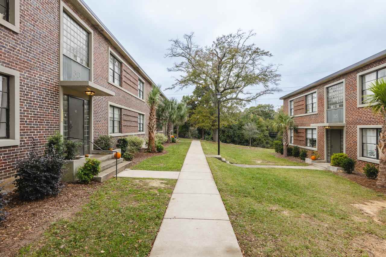 527 Saluda Avenue #527-1 - Photo 3 of 24