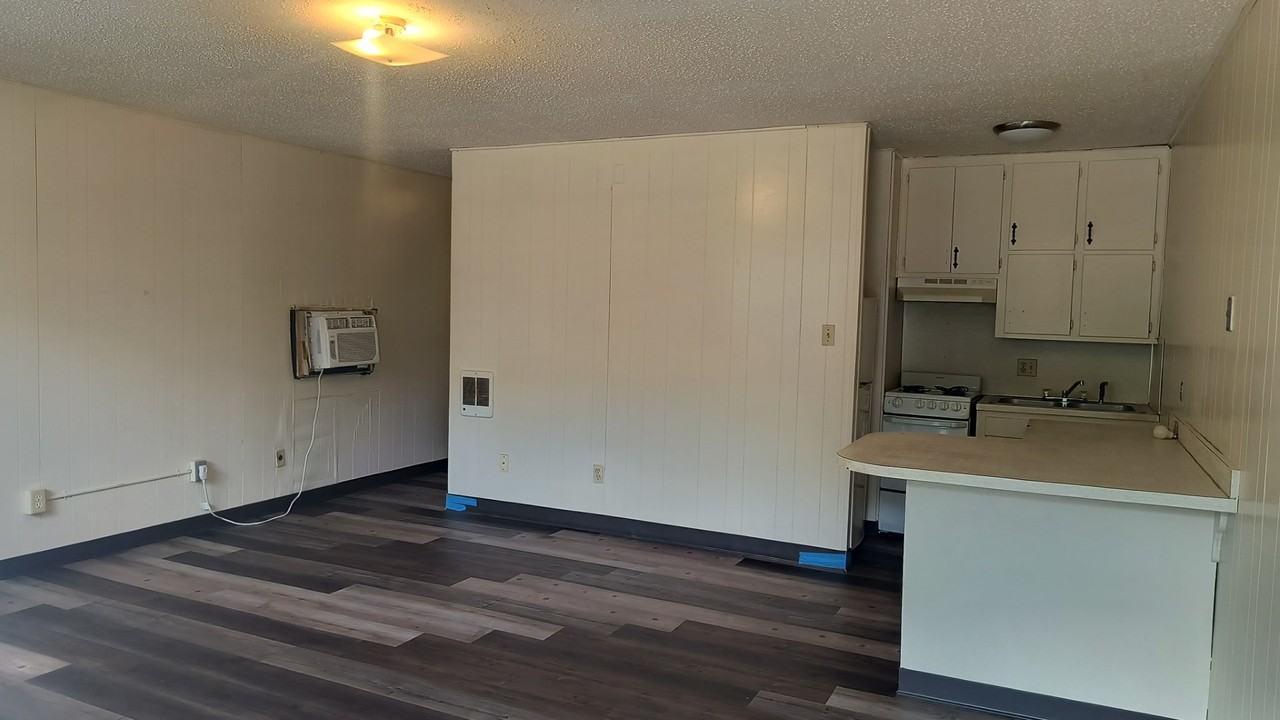 5107 Hoover Street #C - Photo 7 of 10